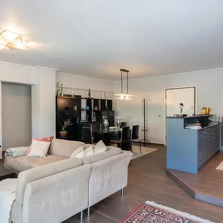 Seaside 2 Bedrooms In Glyfada 아파트