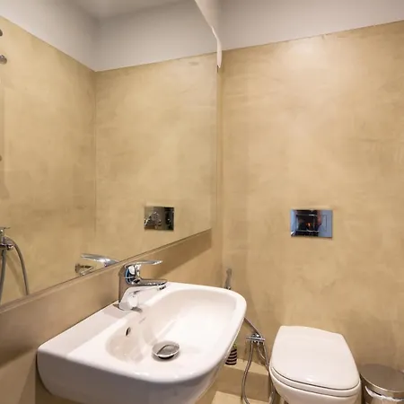 Seaside 2 Bedrooms In Glyfada 아테네
