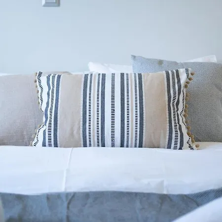 Seaside 2 Bedrooms In Glyfada 아테네
